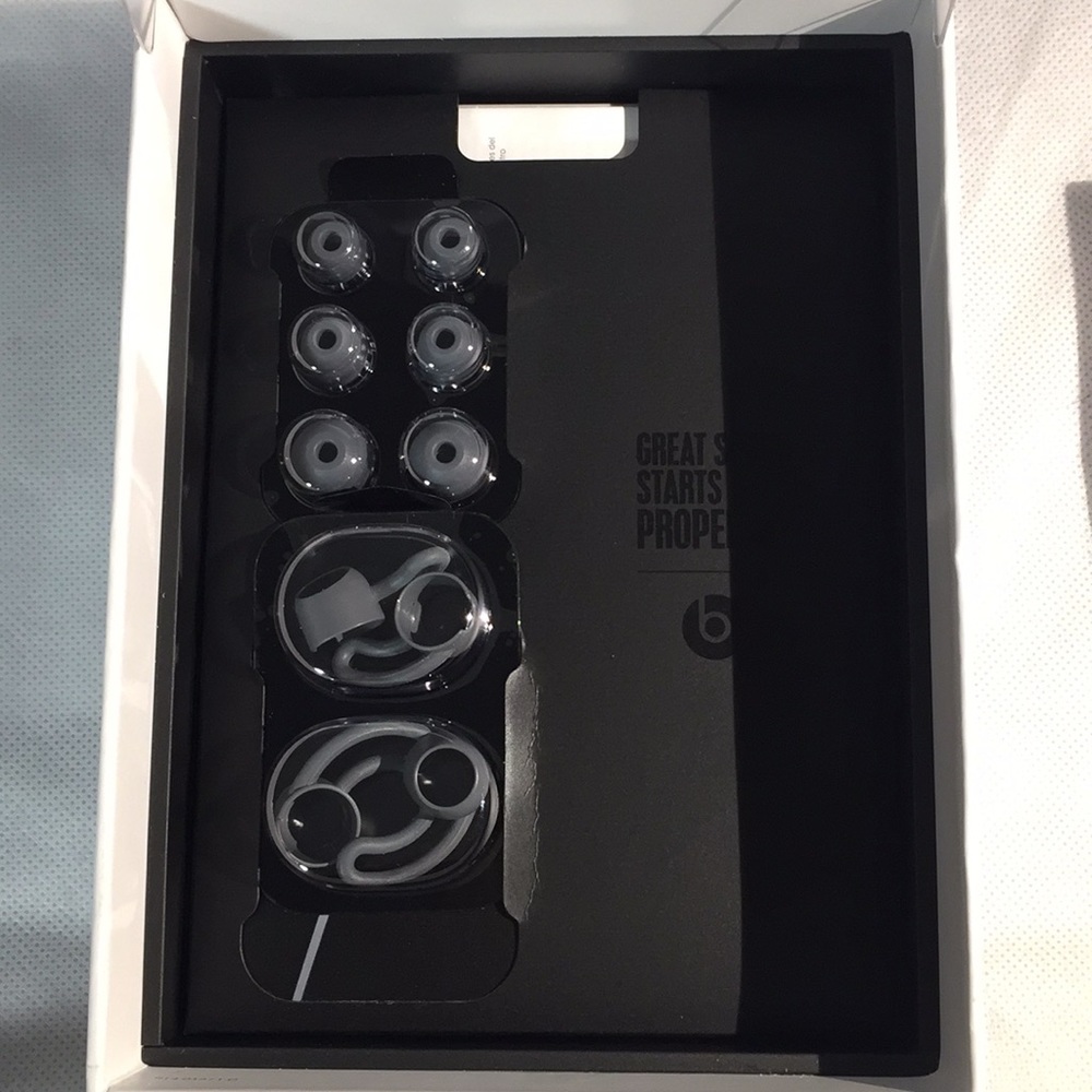 Beatsx Wireless Grey Dr. Beats - Picture 7 of 8
